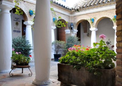 Patio del Ayuntamiento de Castro del Río, antiguas Carnicerías Reales, Córdoba - We love Montilla Moriles